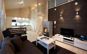 Rukankarhu Apartment